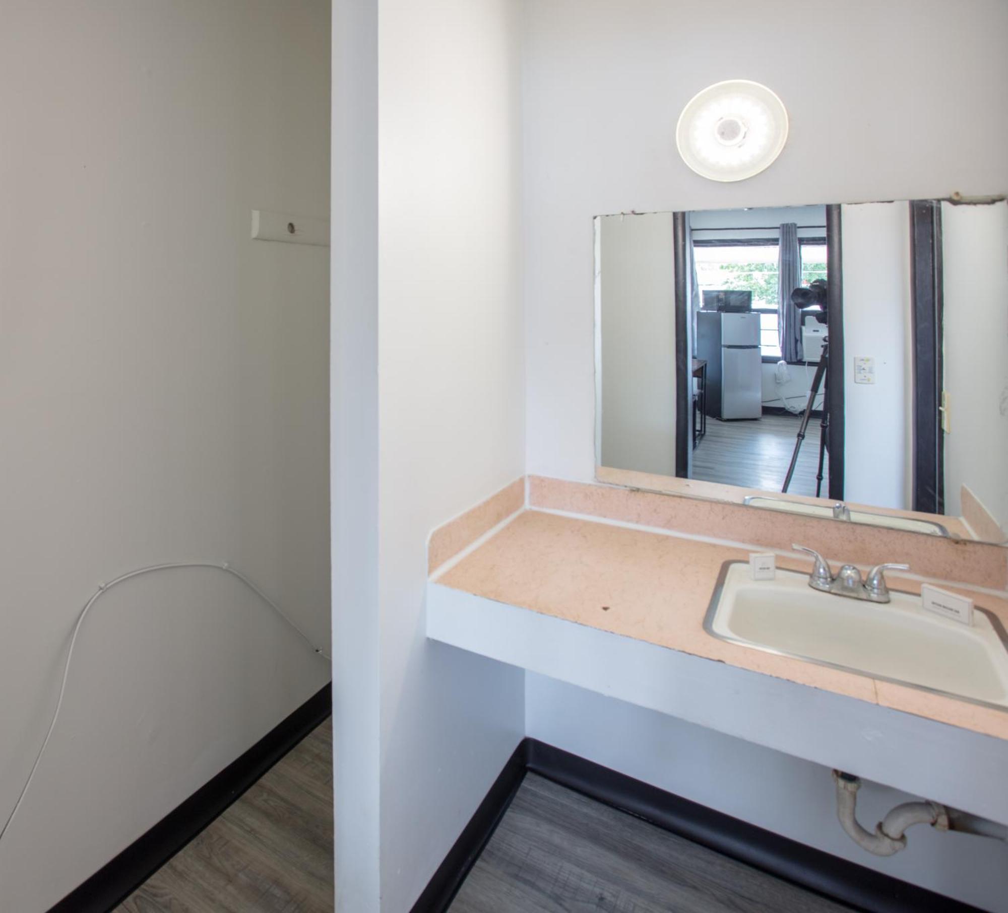Glenstone Place Extended Stay Motel Springfield Room photo