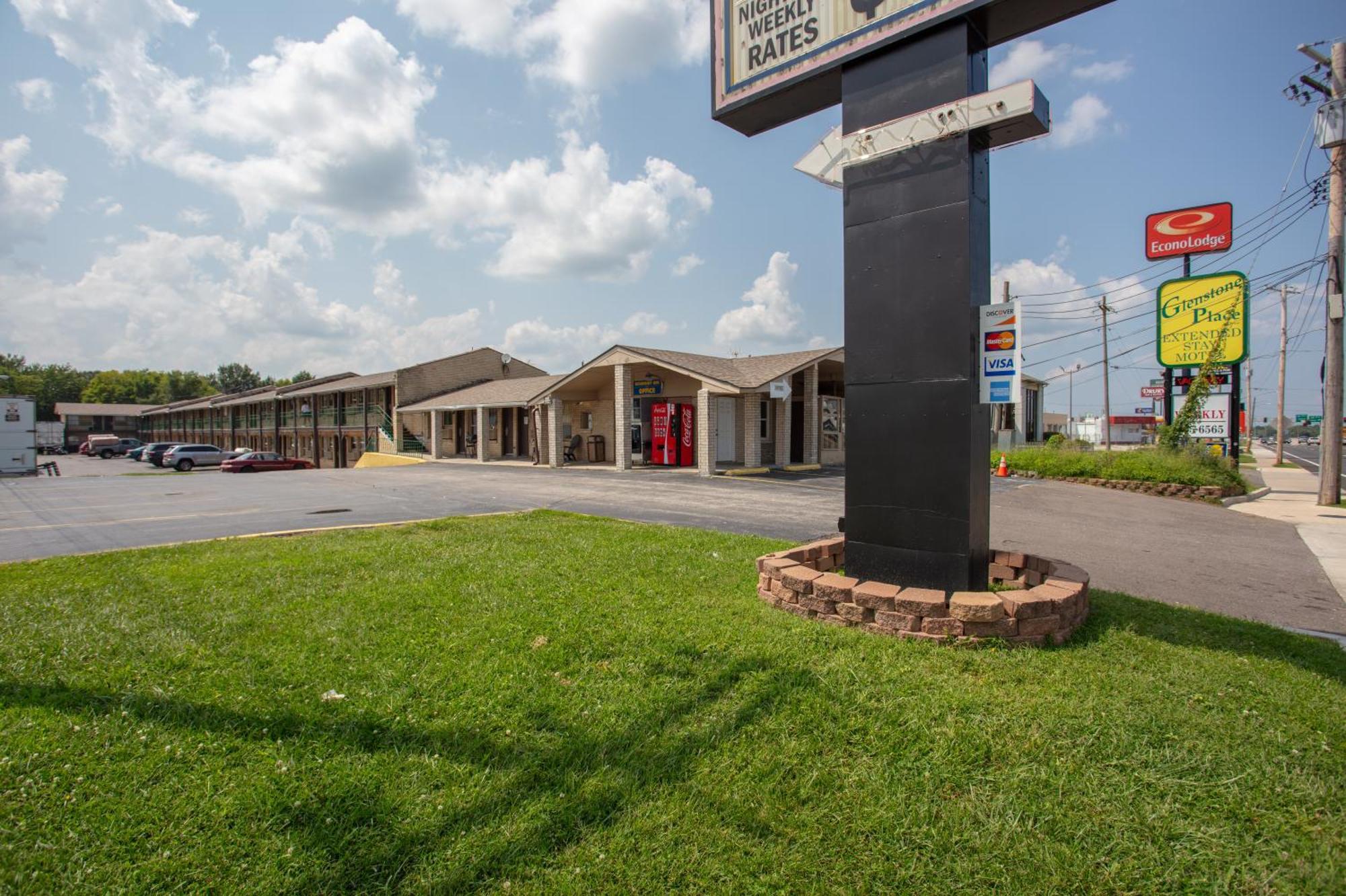 Glenstone Place Extended Stay Motel Springfield Exterior photo
