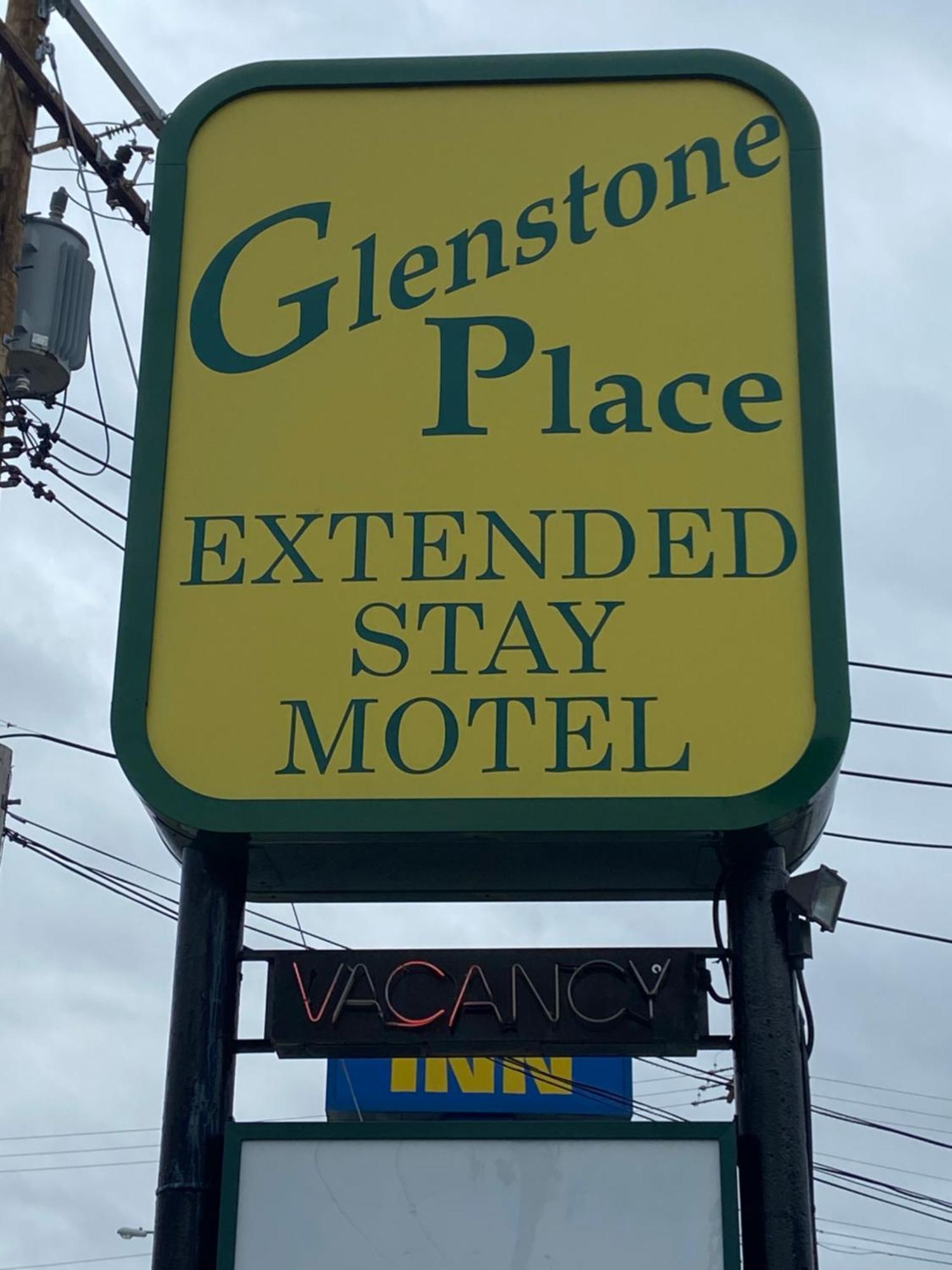 Glenstone Place Extended Stay Motel Springfield Exterior photo